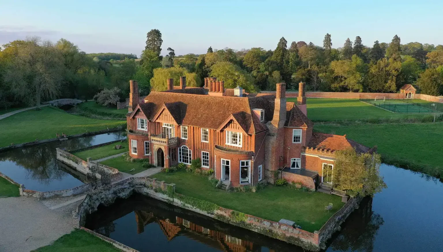 BoxtedHall-1